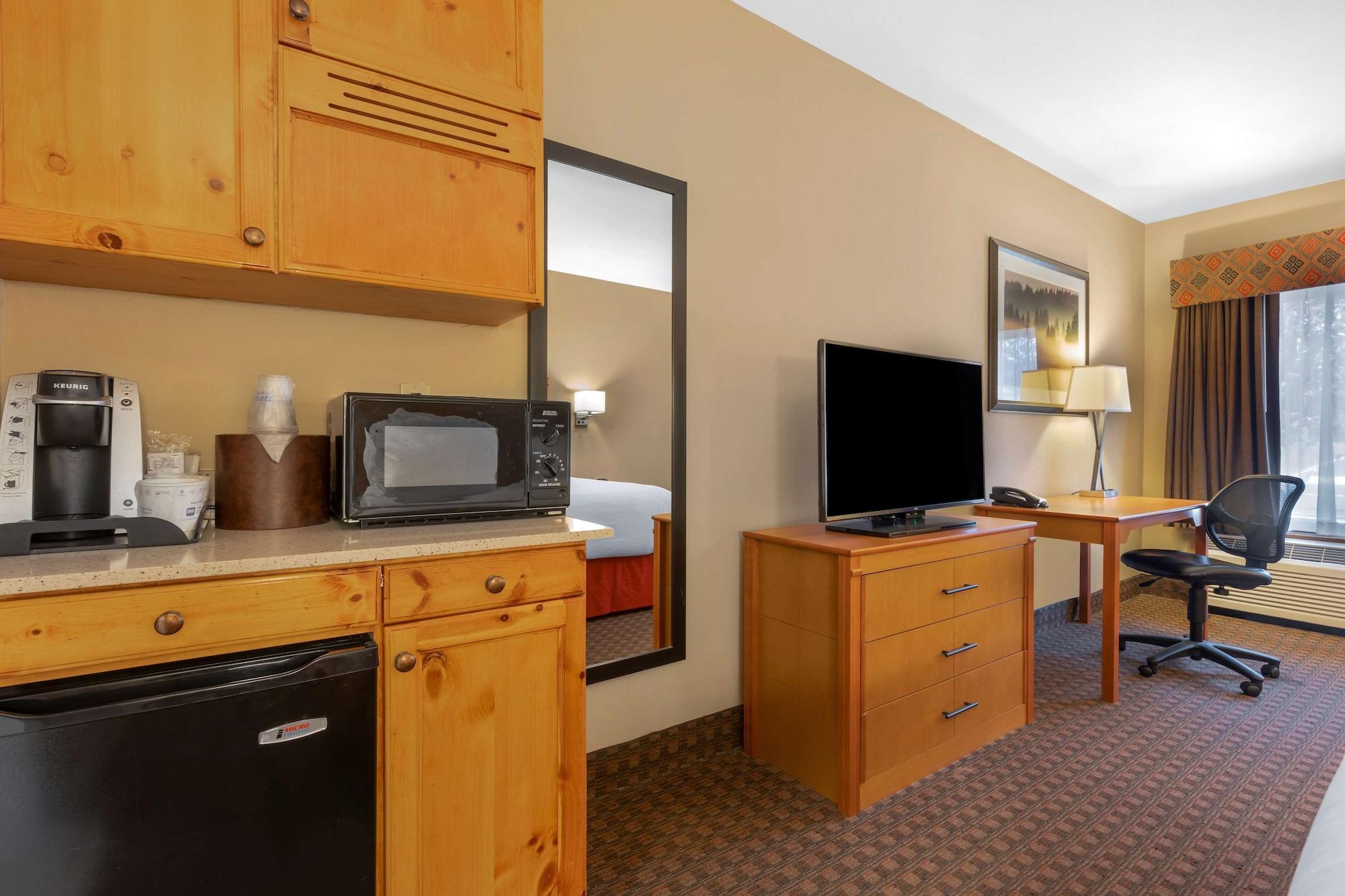 Best Western Plus Olympic Inn Klamath Falls Exterior photo